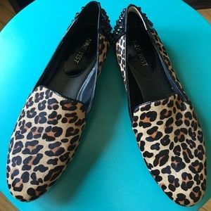 Nine West leopard print flats w/ black spikes Sz 9